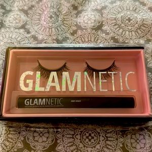 Glamnetic lashes